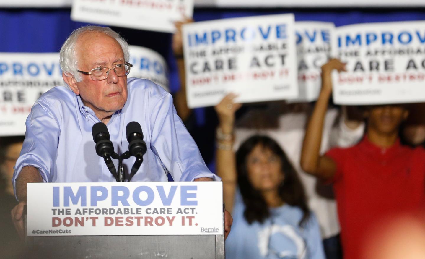 US-POLITICS-HEALTHCARE-SANDERS