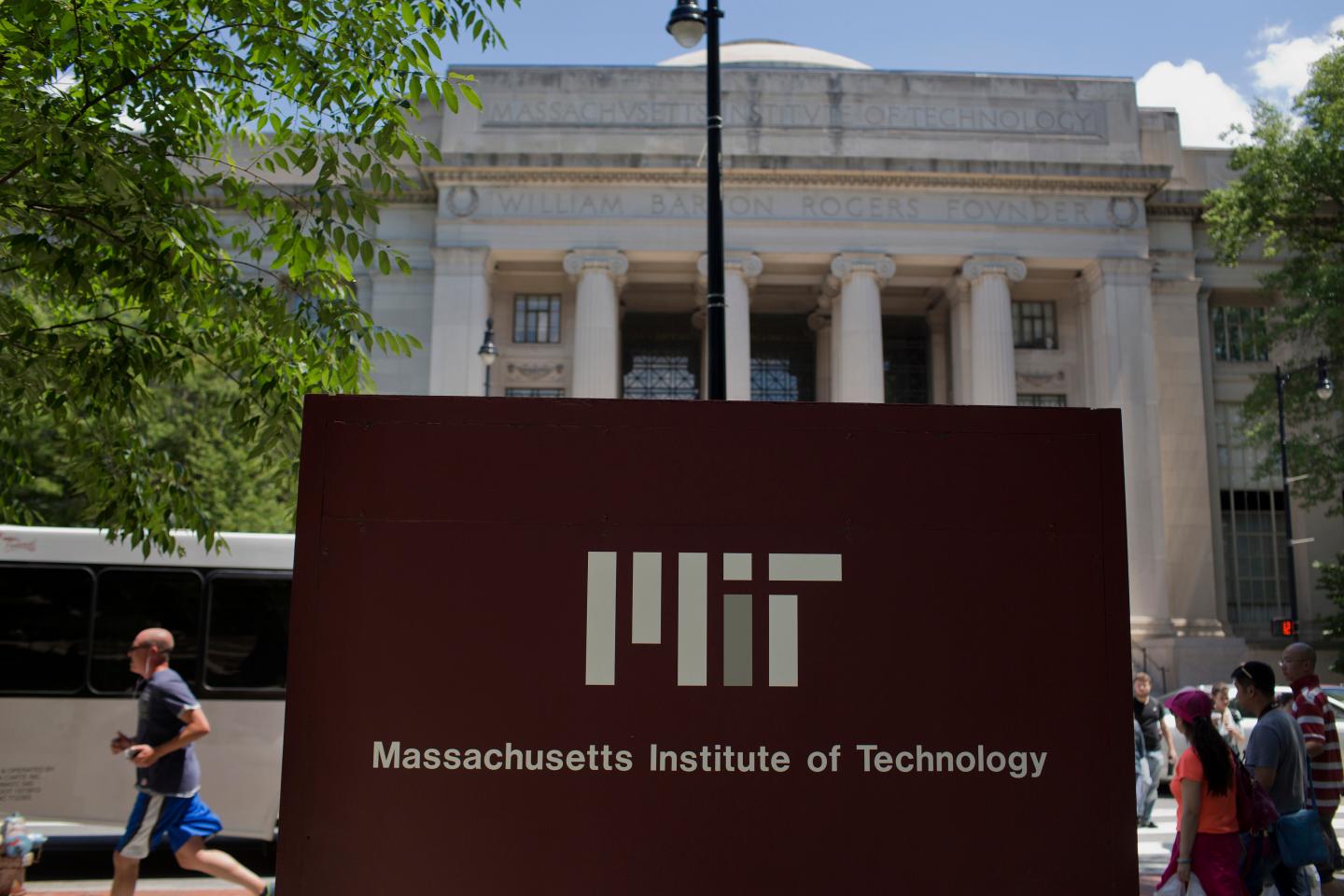 Views Of Harvard University And The Massachusetts Institute Of Technology