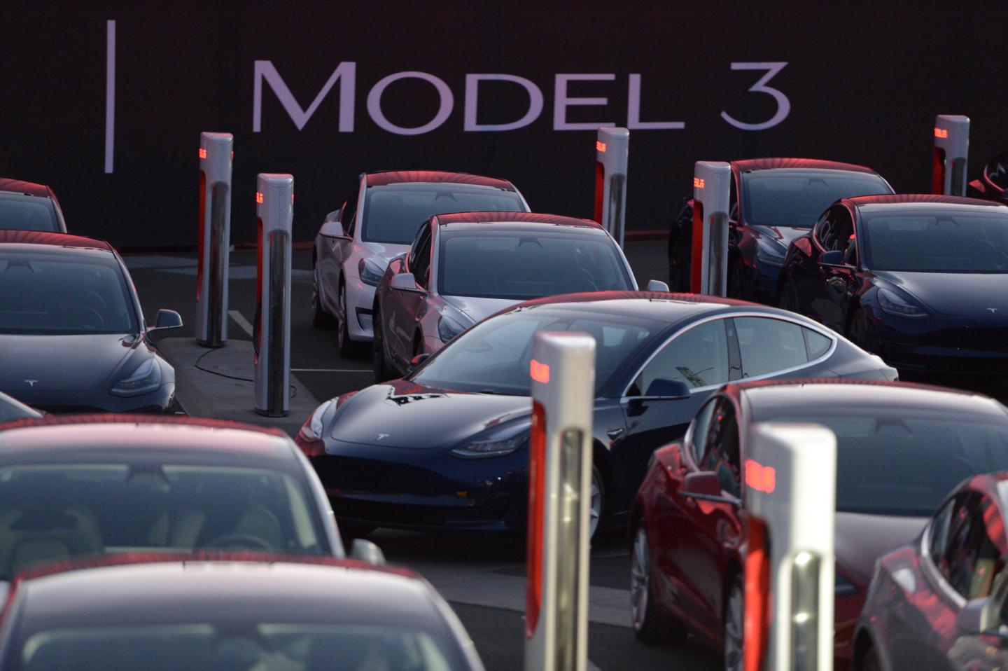 Presentation of the Tesla Model 3