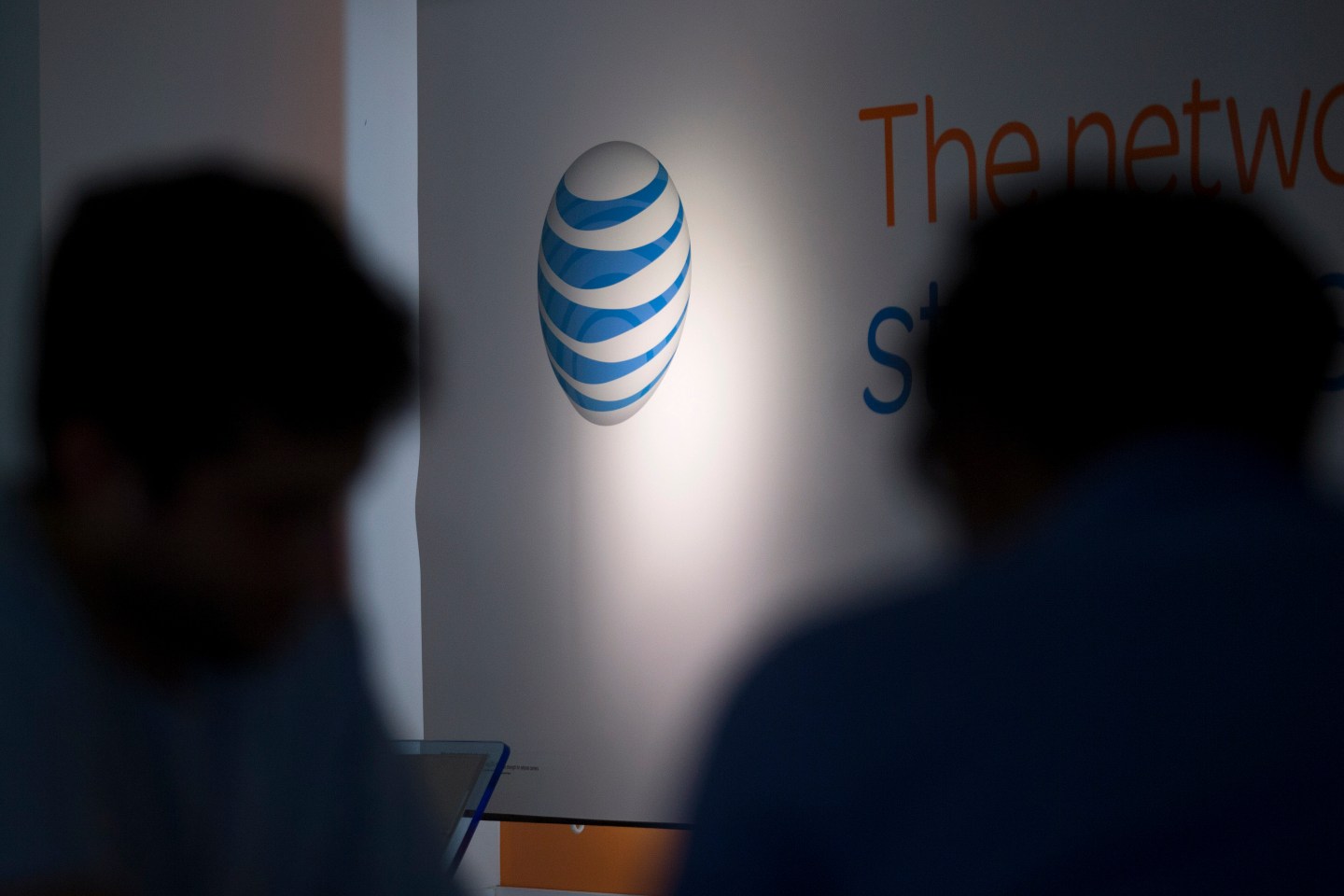 Inside An AT&amp;T Inc. Store Ahead Of Earnings Figures