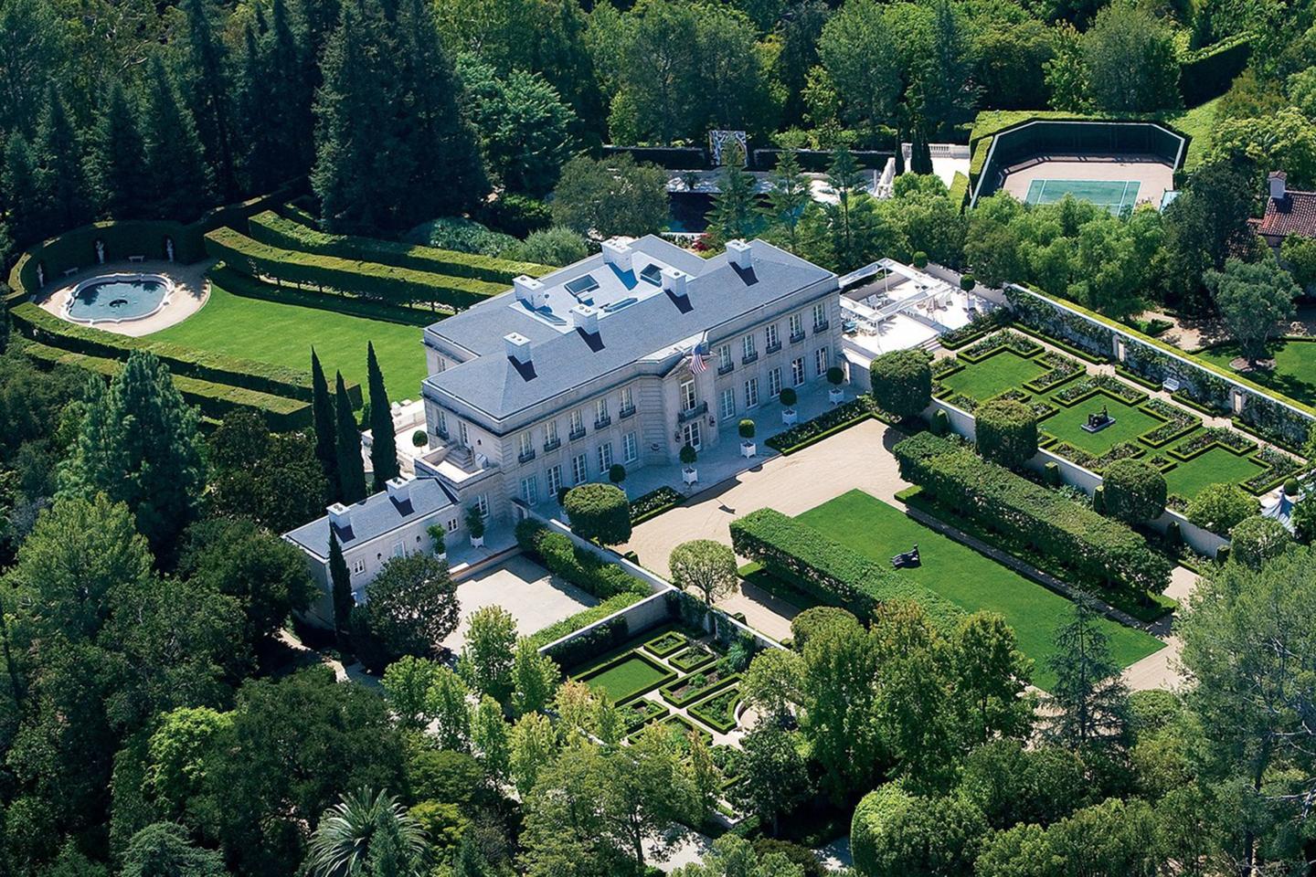 Coldwell Banker Chartwell Estate
