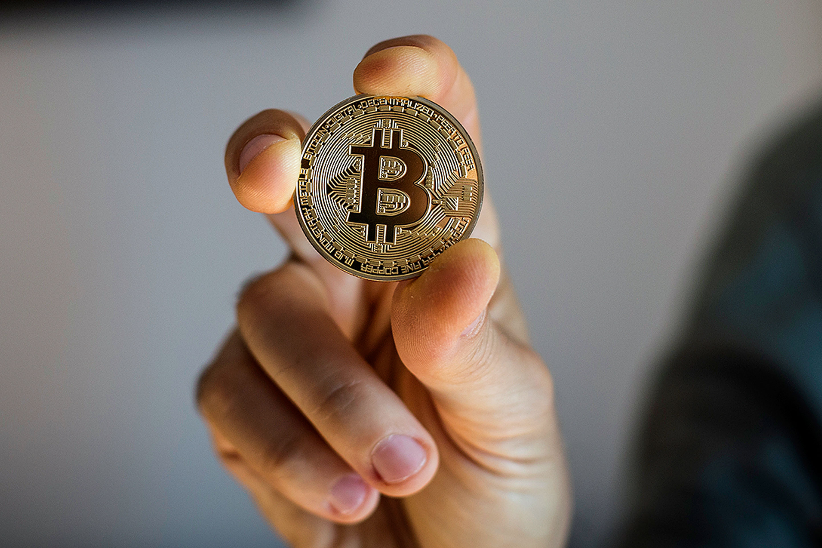 Blockchain Consortium Hyperledger Loses Members, Funding | Fortune