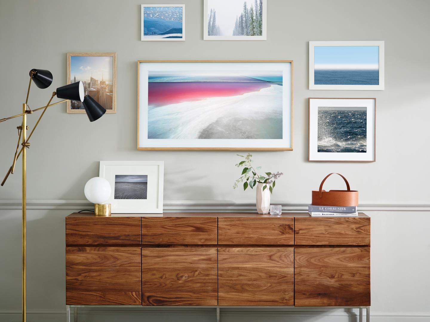 Samsung's 2-in-1 TV, The Frame.