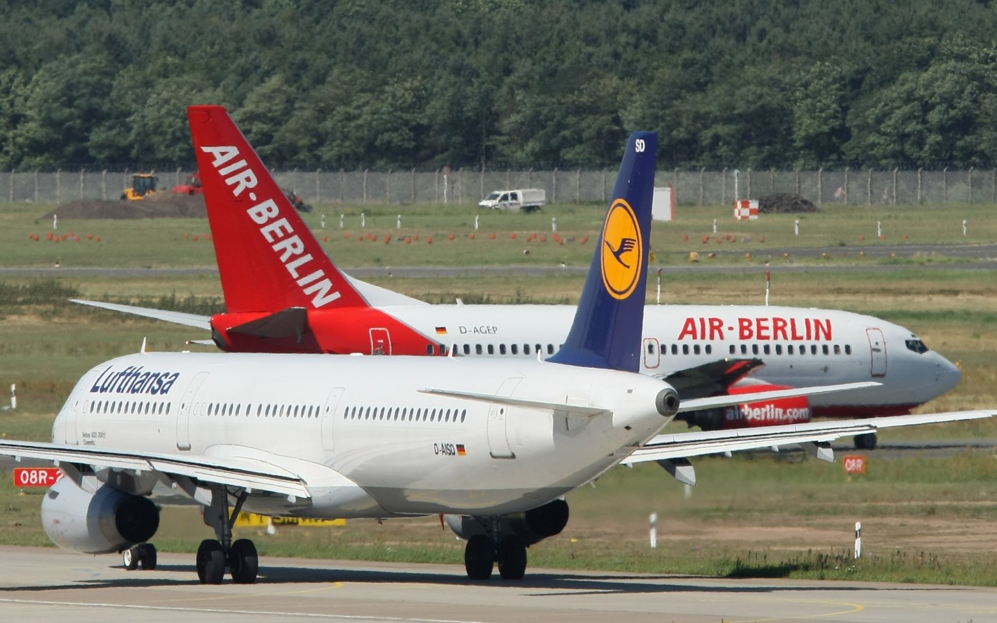 Lufthansa and Air Berlin Planes