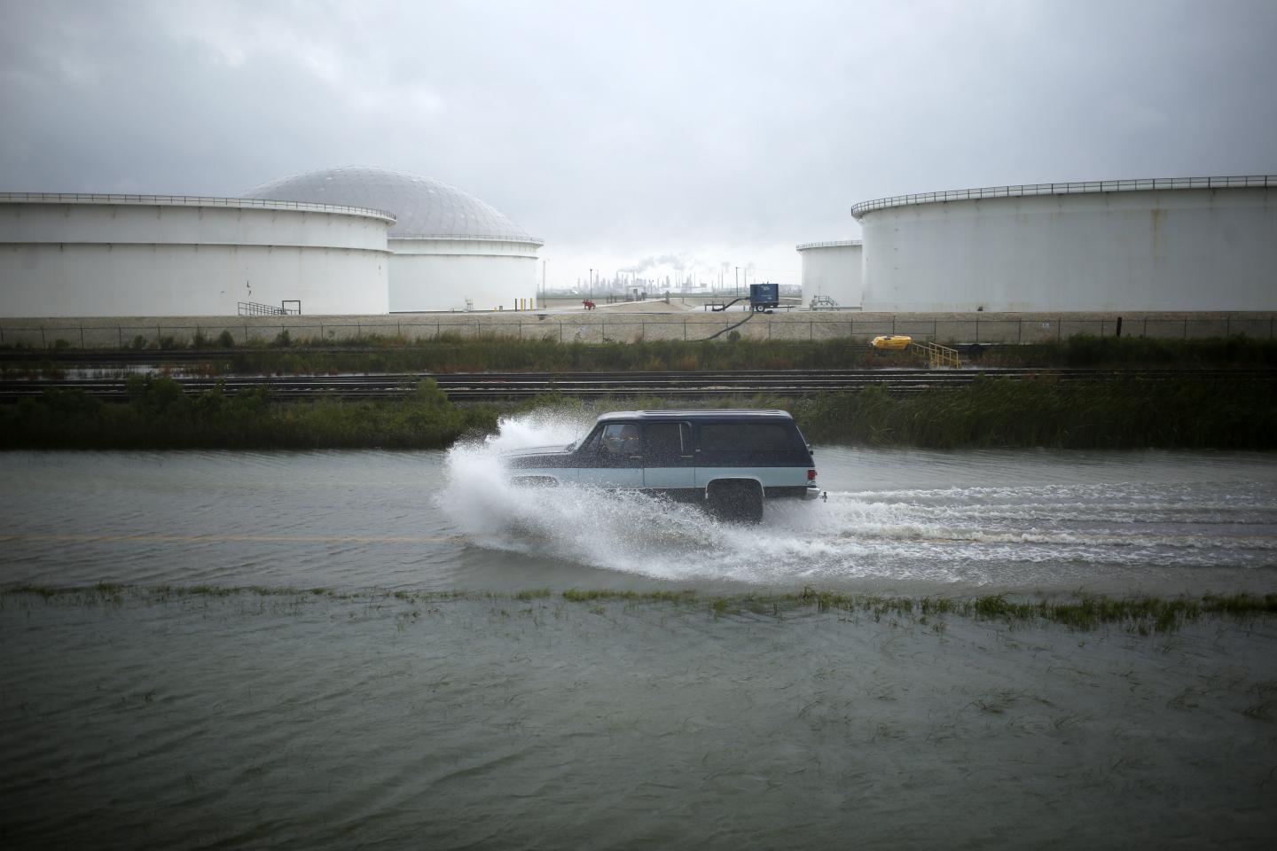 Harvey Costs Seen Rising To $42 Billion As Flooding Intensifies