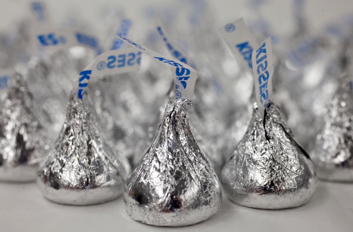 Hershey To Challenge Kraft Foods With Cadbury Bid