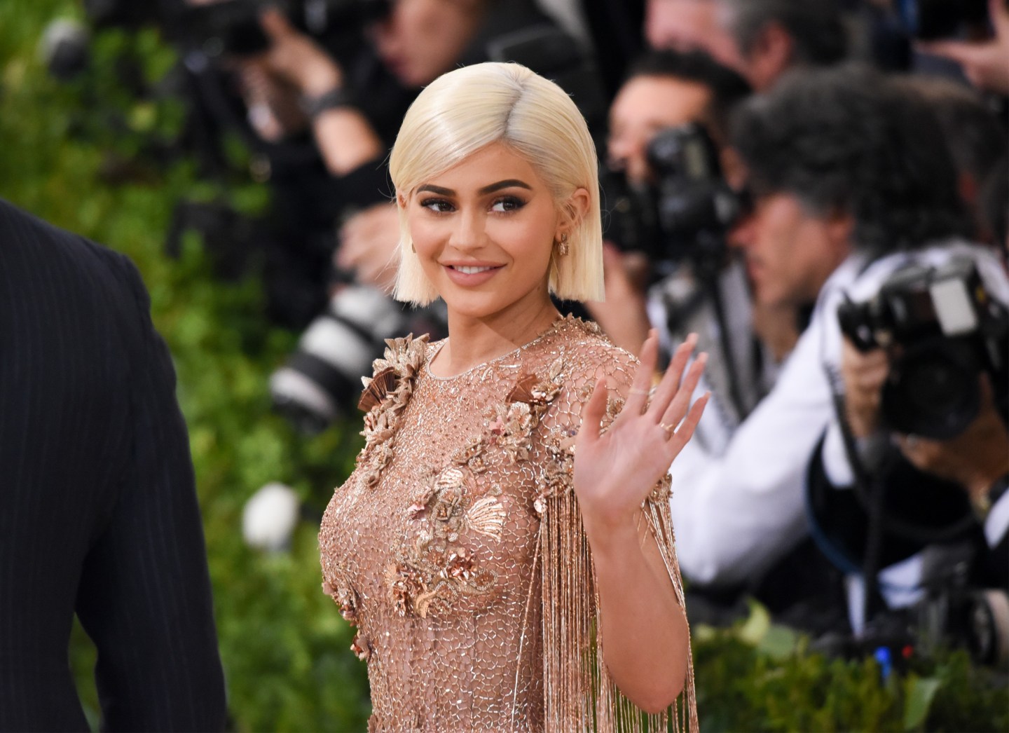 kylie jenner cosmetics on track 1 billion company