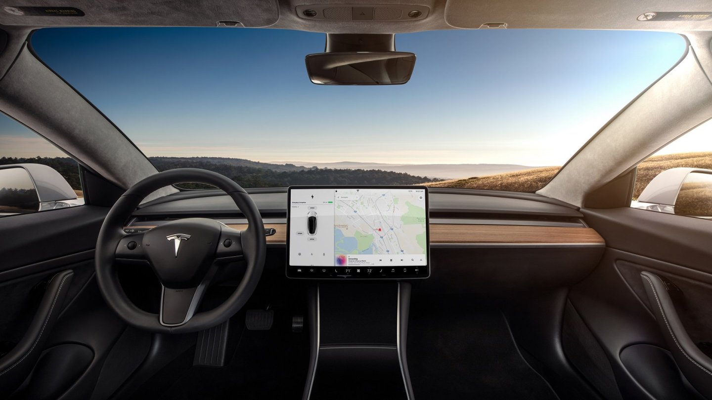 Check Out The UI Behind Tesla’s Model 3 Touchscreen