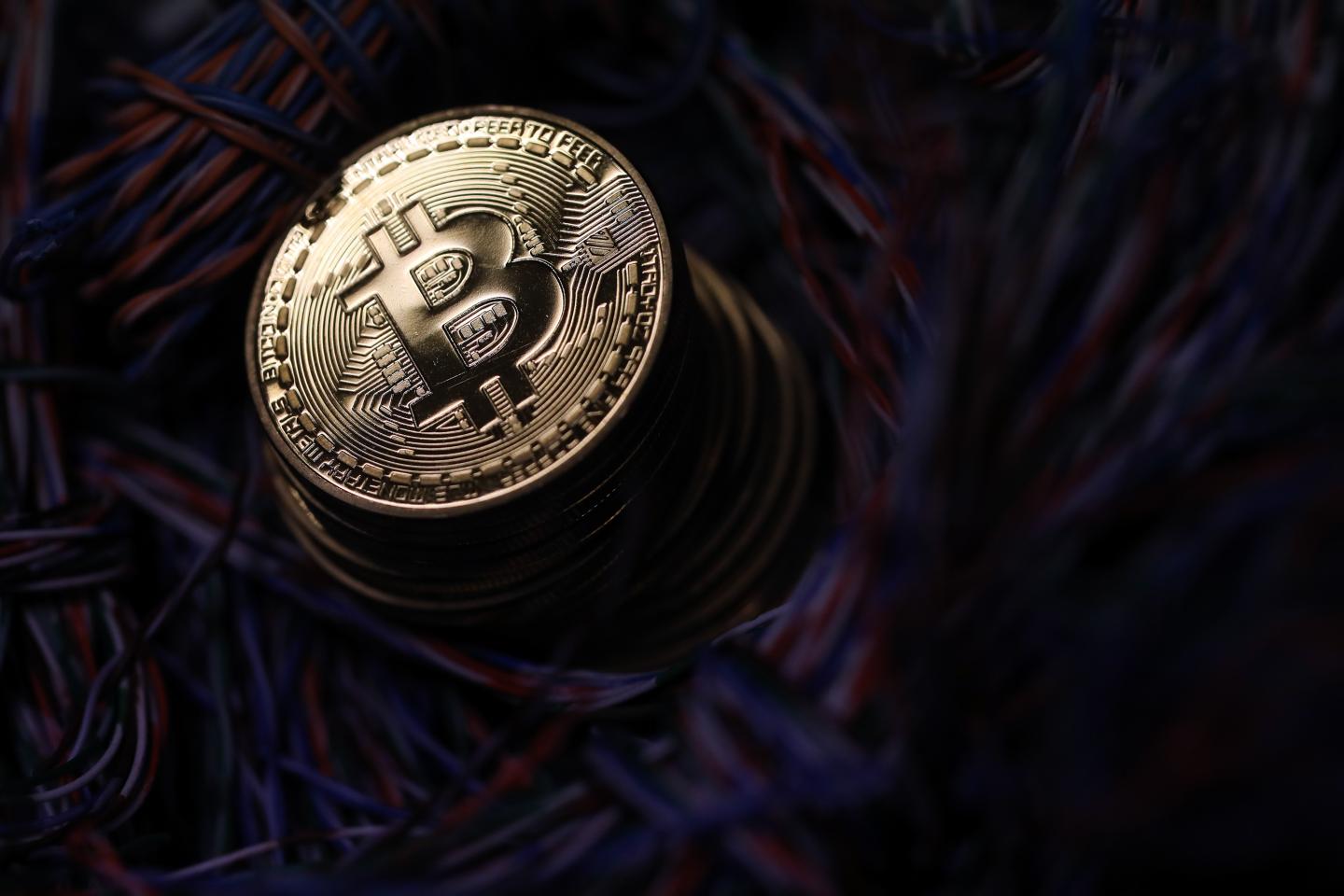 Bitcoins As Cryptocurrency Halts Decline After Drubbing on China's Offerings Ban