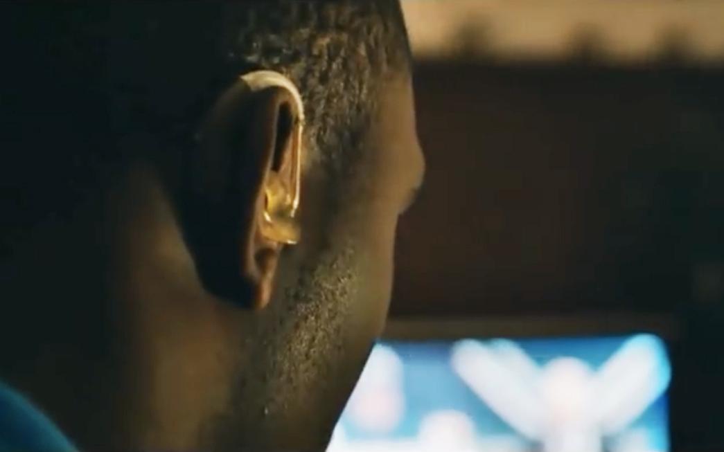 A 2014 Duracell ad featuring NFL player Derrick Coleman