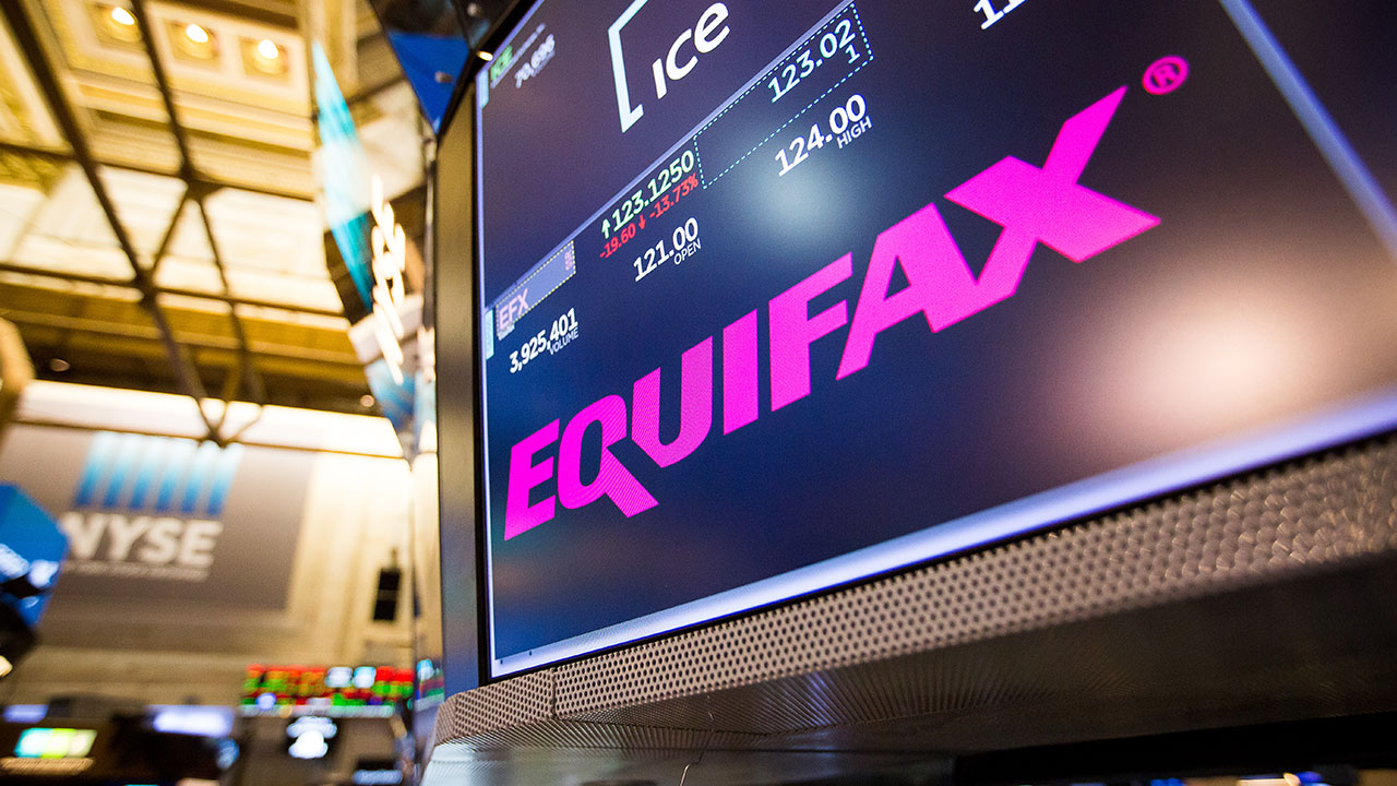 Equifax Malware Reports Cause Firm to Remove ‘Hacked’ Page as Lawmaker Proposes Crackdown