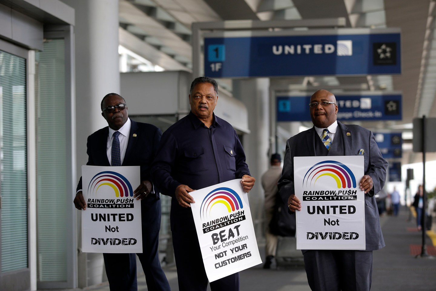 US-AVIATION-UNITED-AIRLINES-PASSENGER-ABUSE