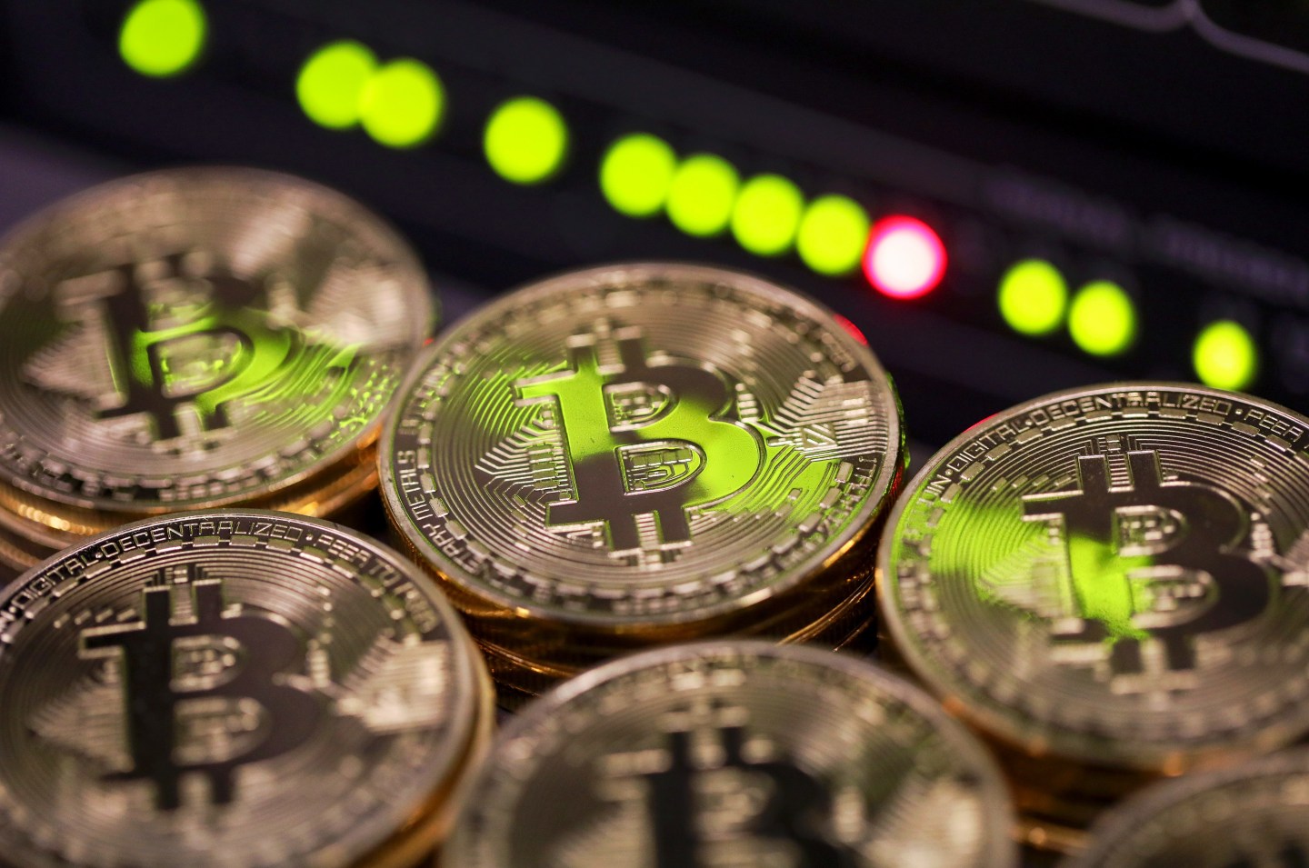 Bitcoins As Cryptocurrency Halts Decline After Drubbing on China's Offerings Ban