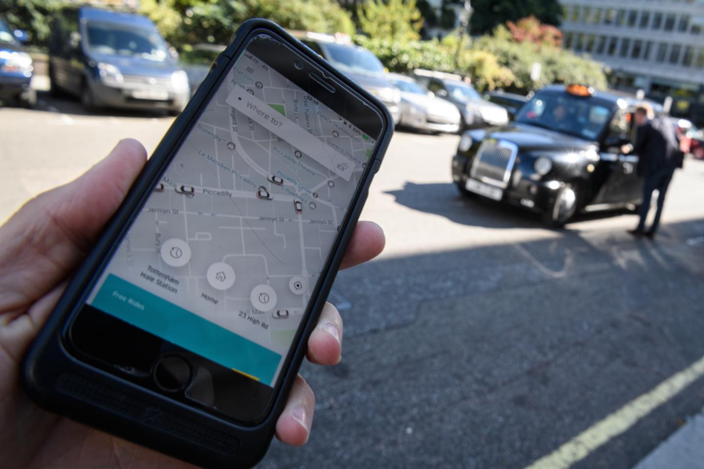 Uber Loses Its Private Hire Licence In London