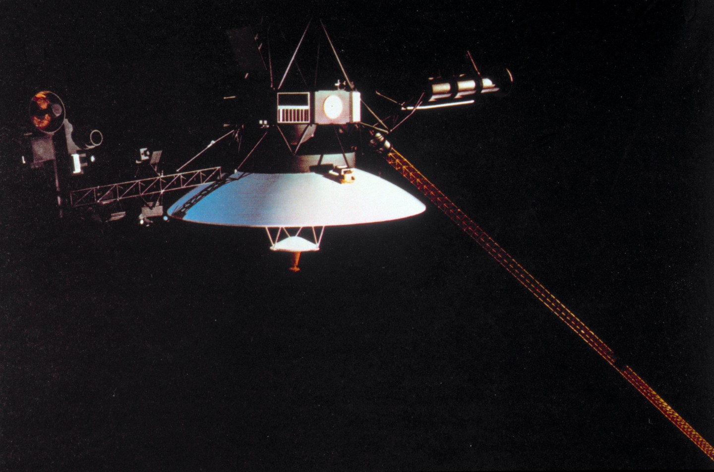Voyager 1 spacecraft, 1977.
