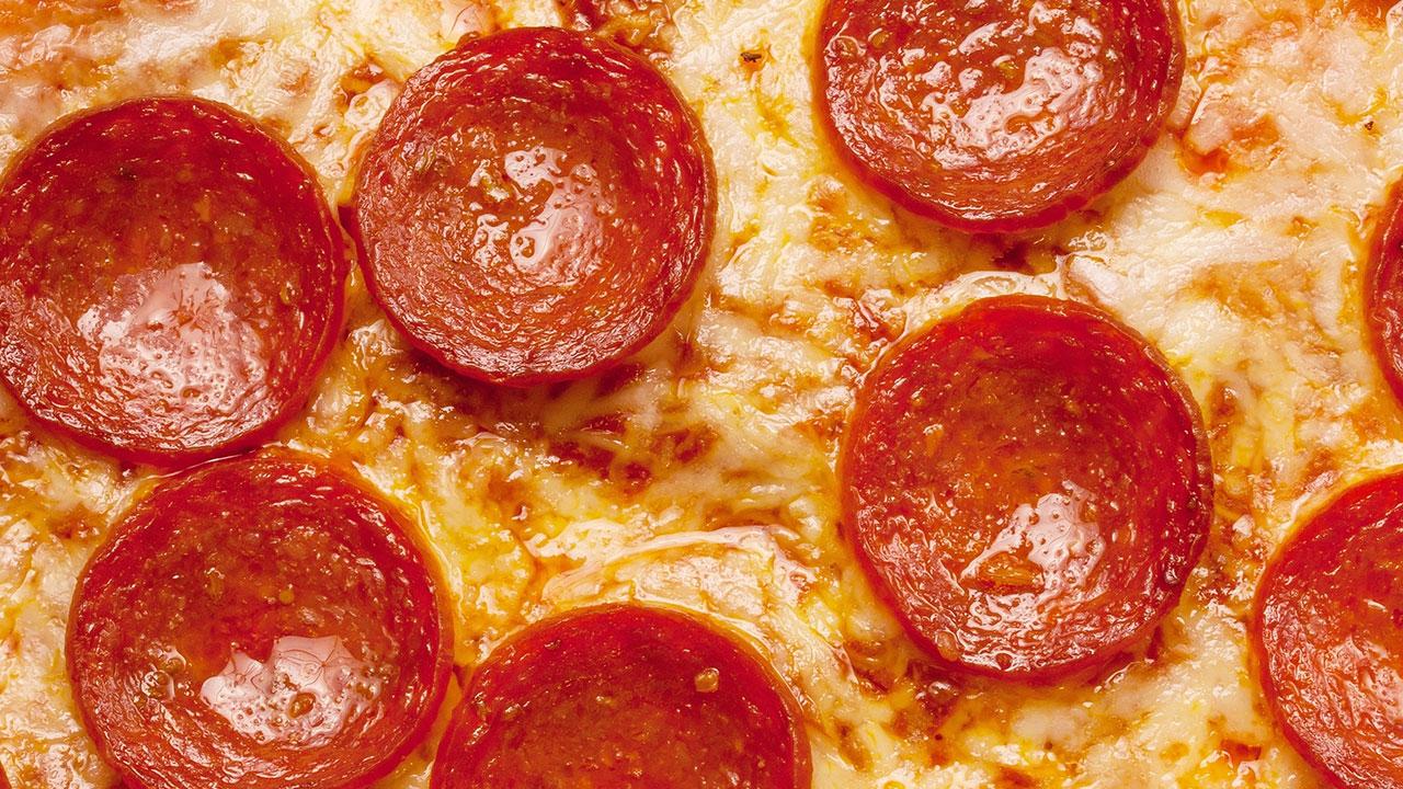Watch International Space Station Astronauts Make Pizza in Zero Gravity