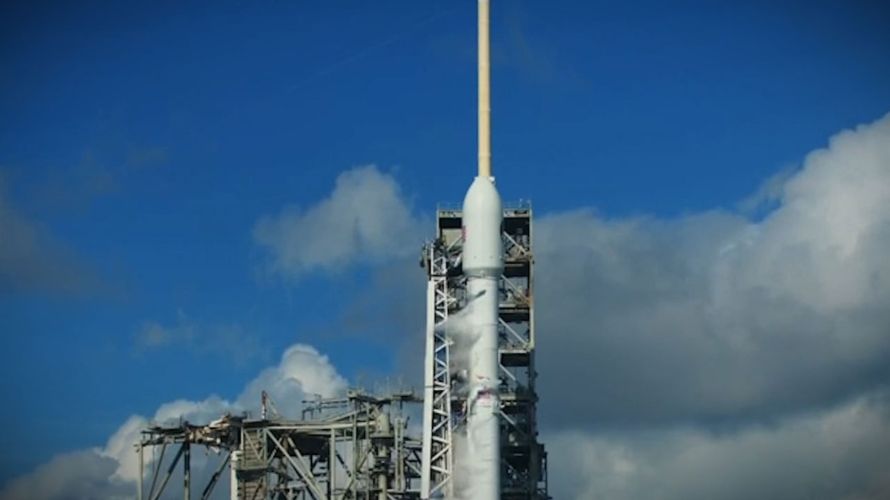 SpaceX Just Launched Its 14th Rocket This Year