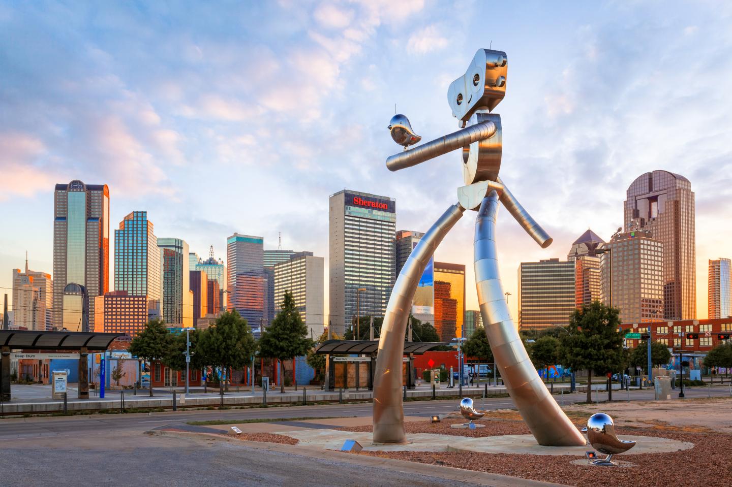 The Walking Man, Robot, Deep Ellum, Dallas, Texas