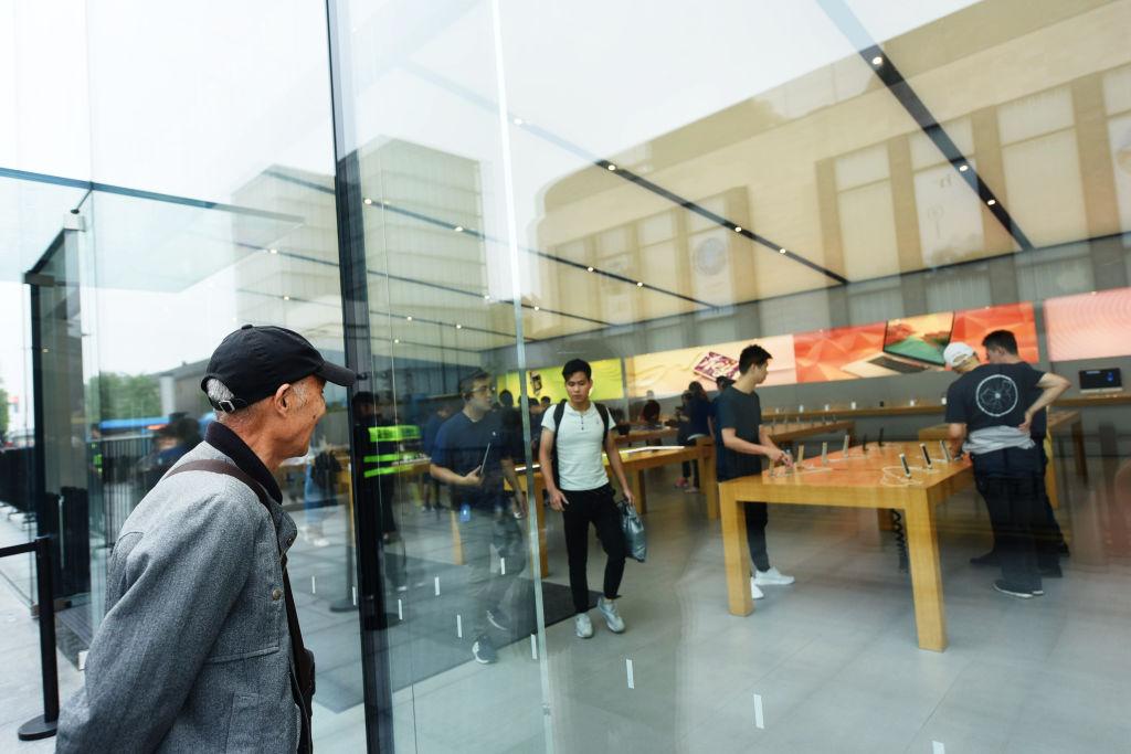 IPhone 8 And IPhone 8 Plus Go On Sale In China