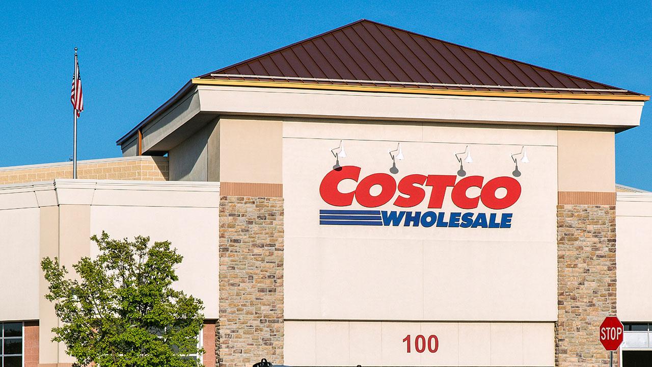 Costco is Set to Raises Wages for 130,000 Employees. Here’s How Much