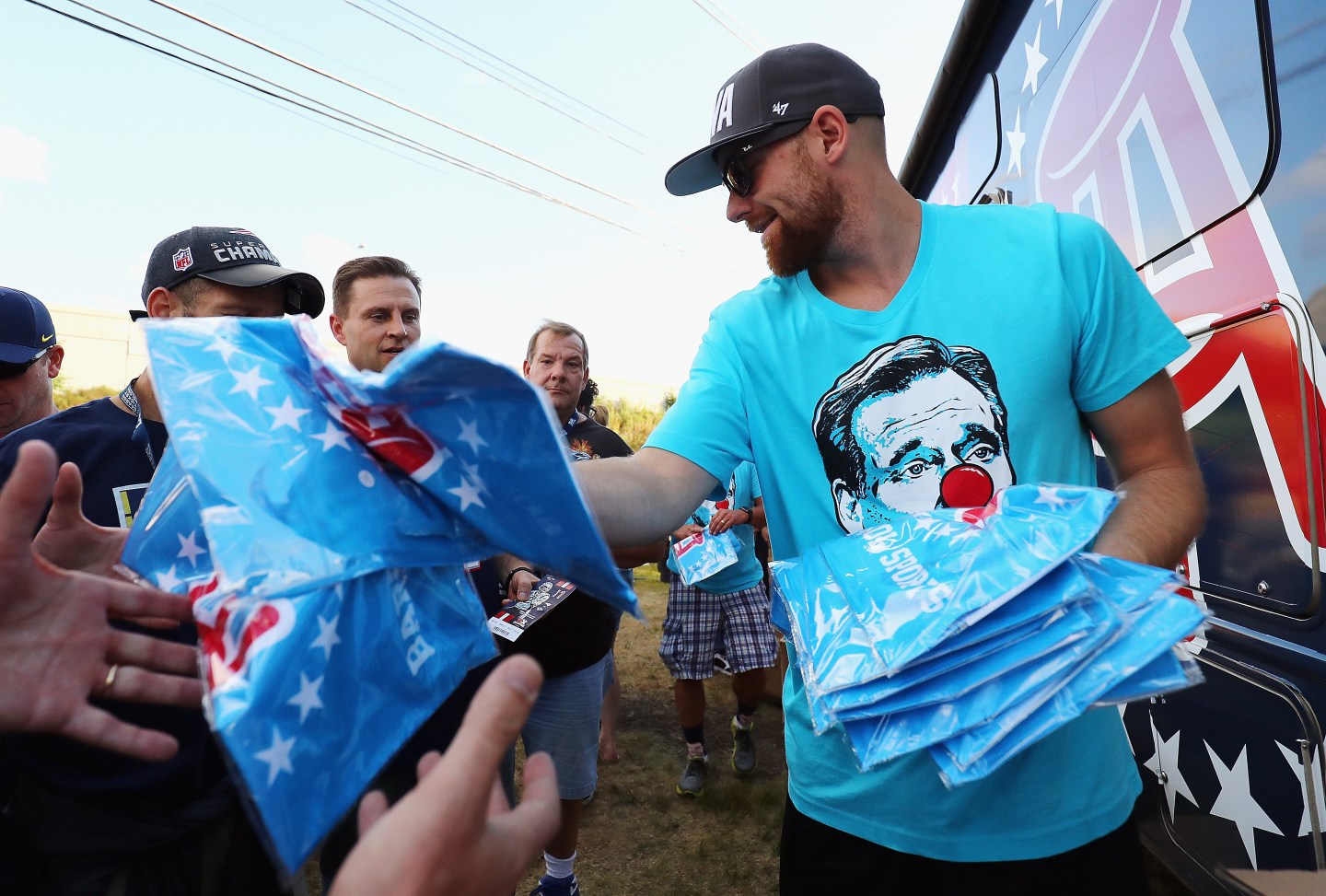 Why Is ESPN Partnering With a Site Whose Founder Called an ESPN Reporter a ‘Slut’?