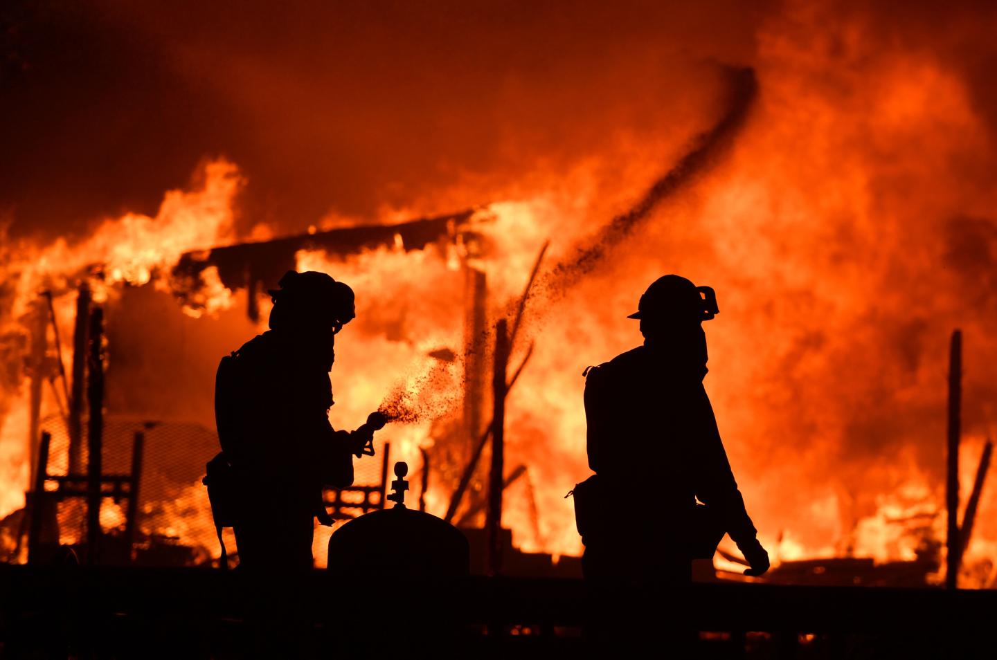 US-WILDFIRES-CALIFORNIA