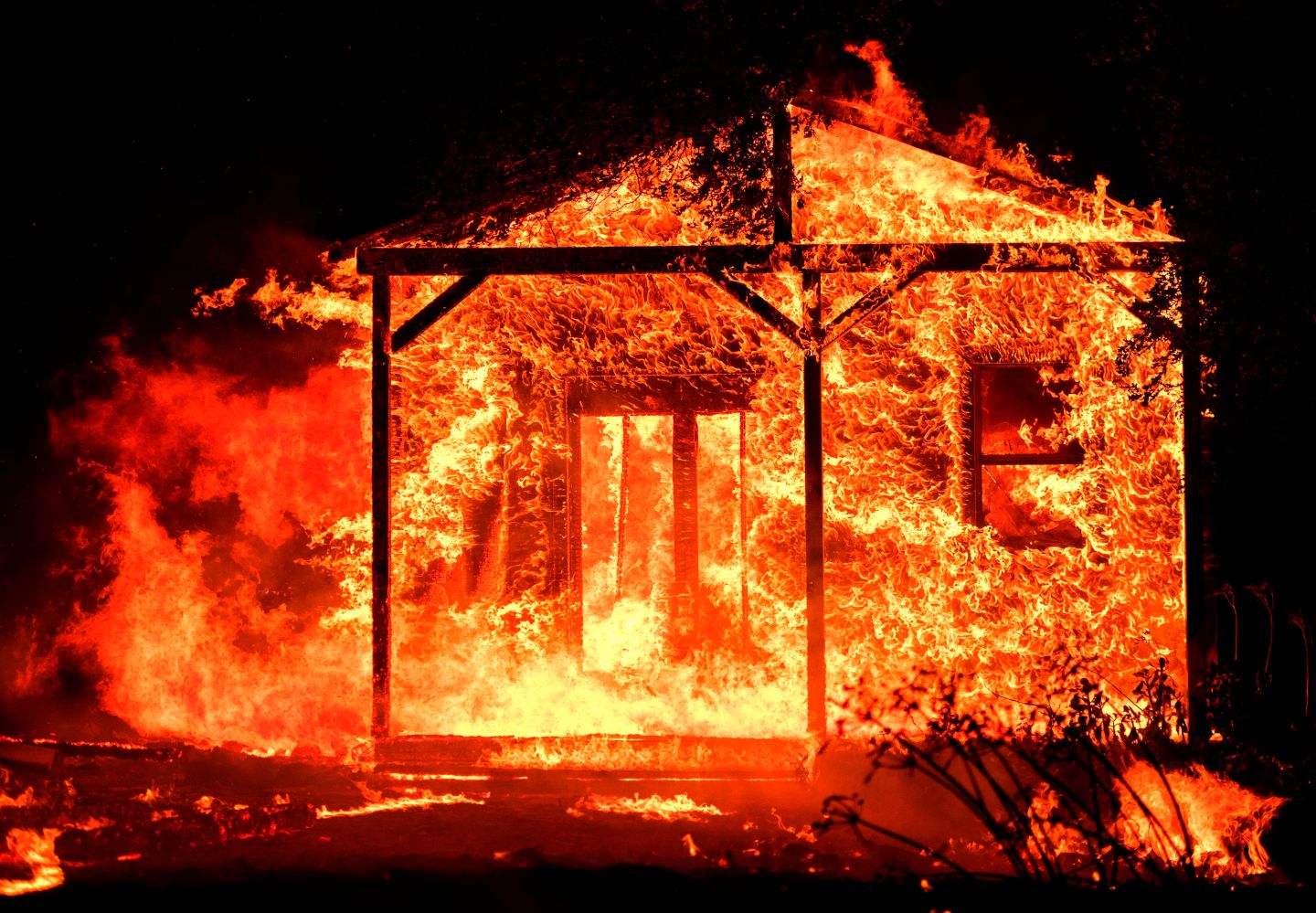 US-WILDFIRES-CALIFORNIA