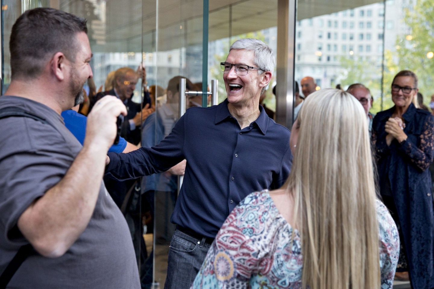 Inside The New Apple Inc. Michigan Avenue Store