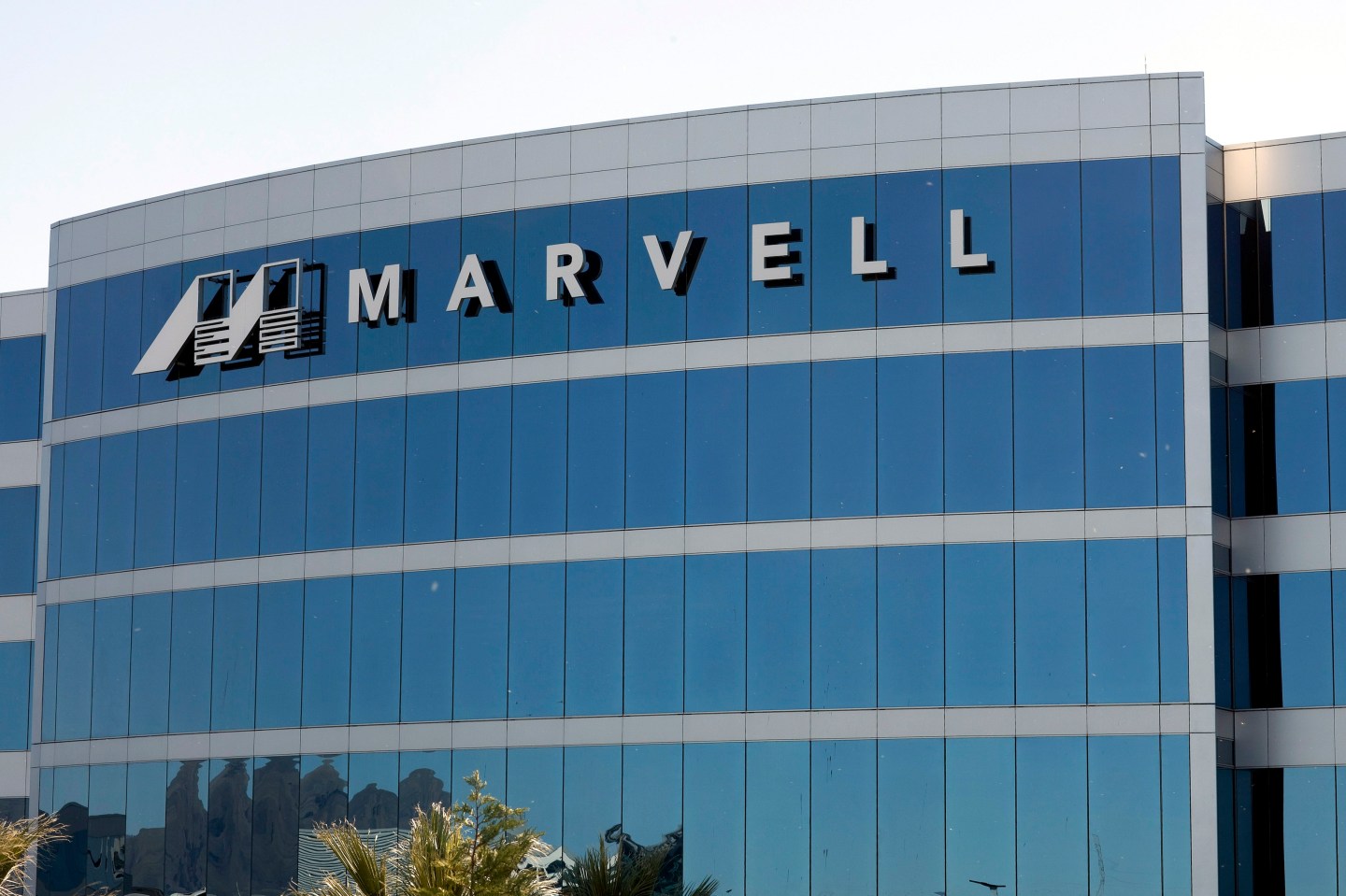 Marvell CEO Says Tablets Are Threat To "Monster" PCs