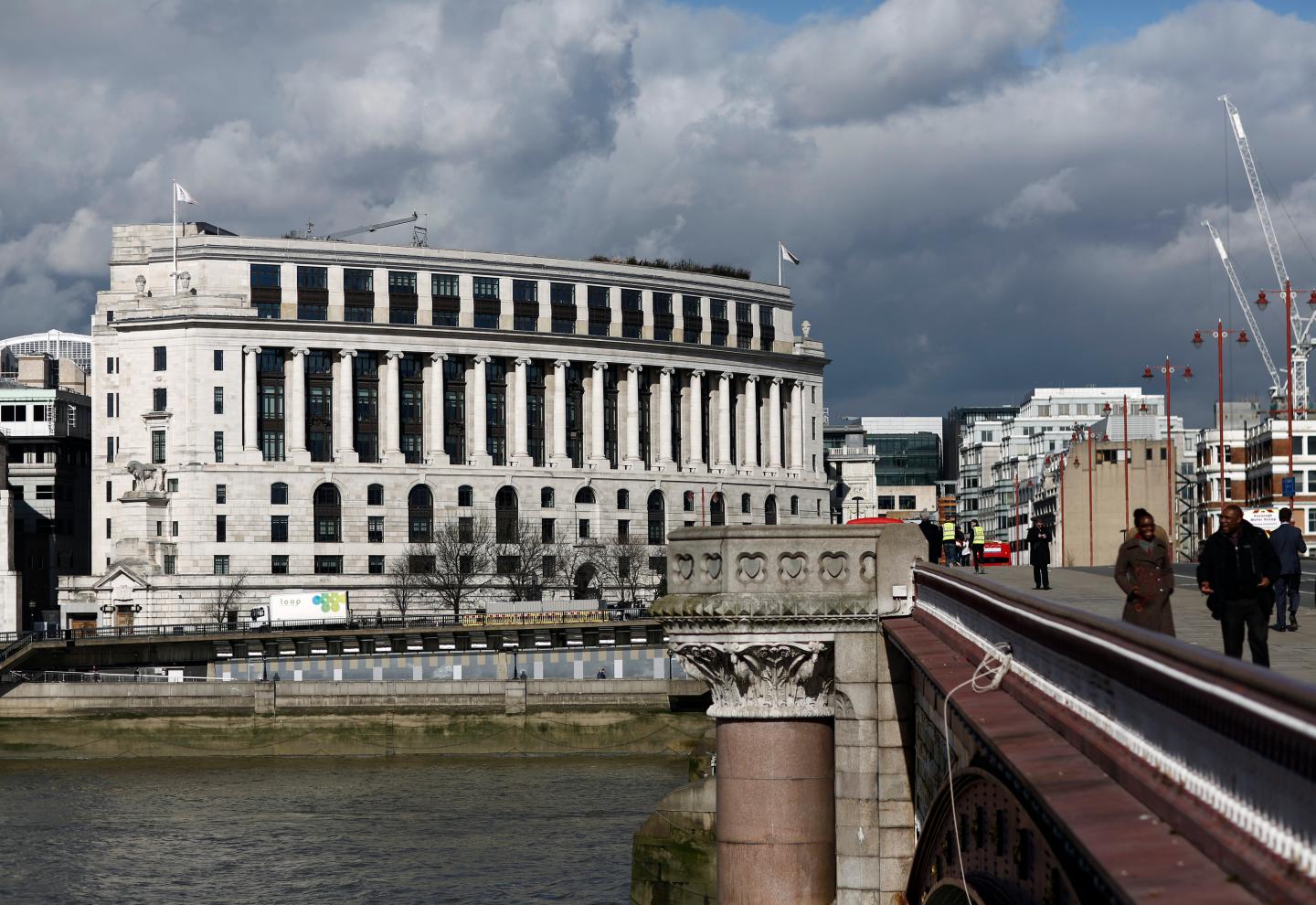 Unilever Seeks Billions For Ragu Sauce
