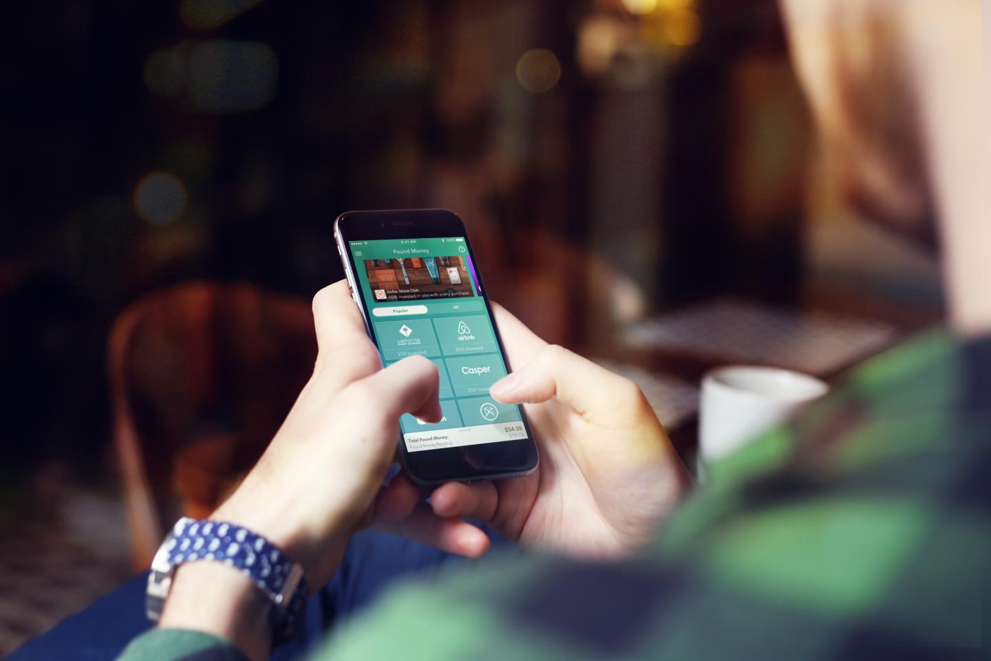 The Acorns investing app