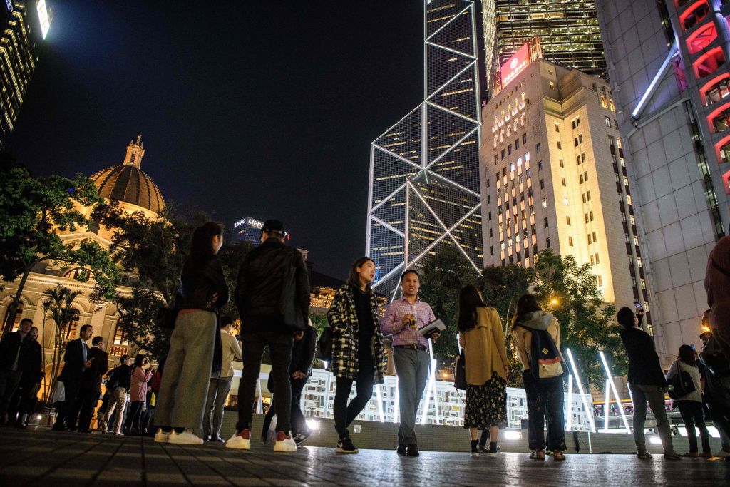 HONG KONG-ART-LUMIERE