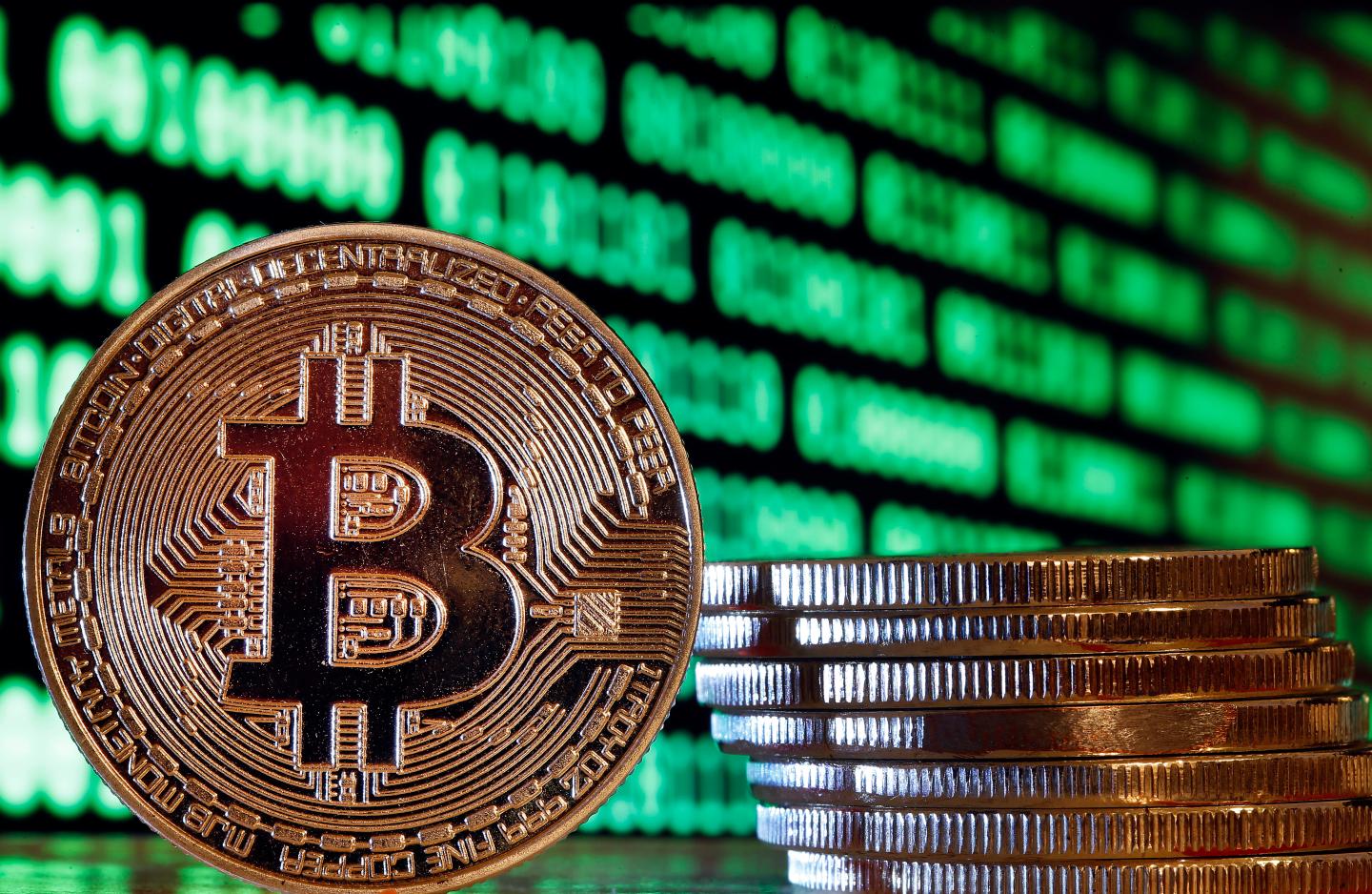 Bitcoin price scam icos hack 2018