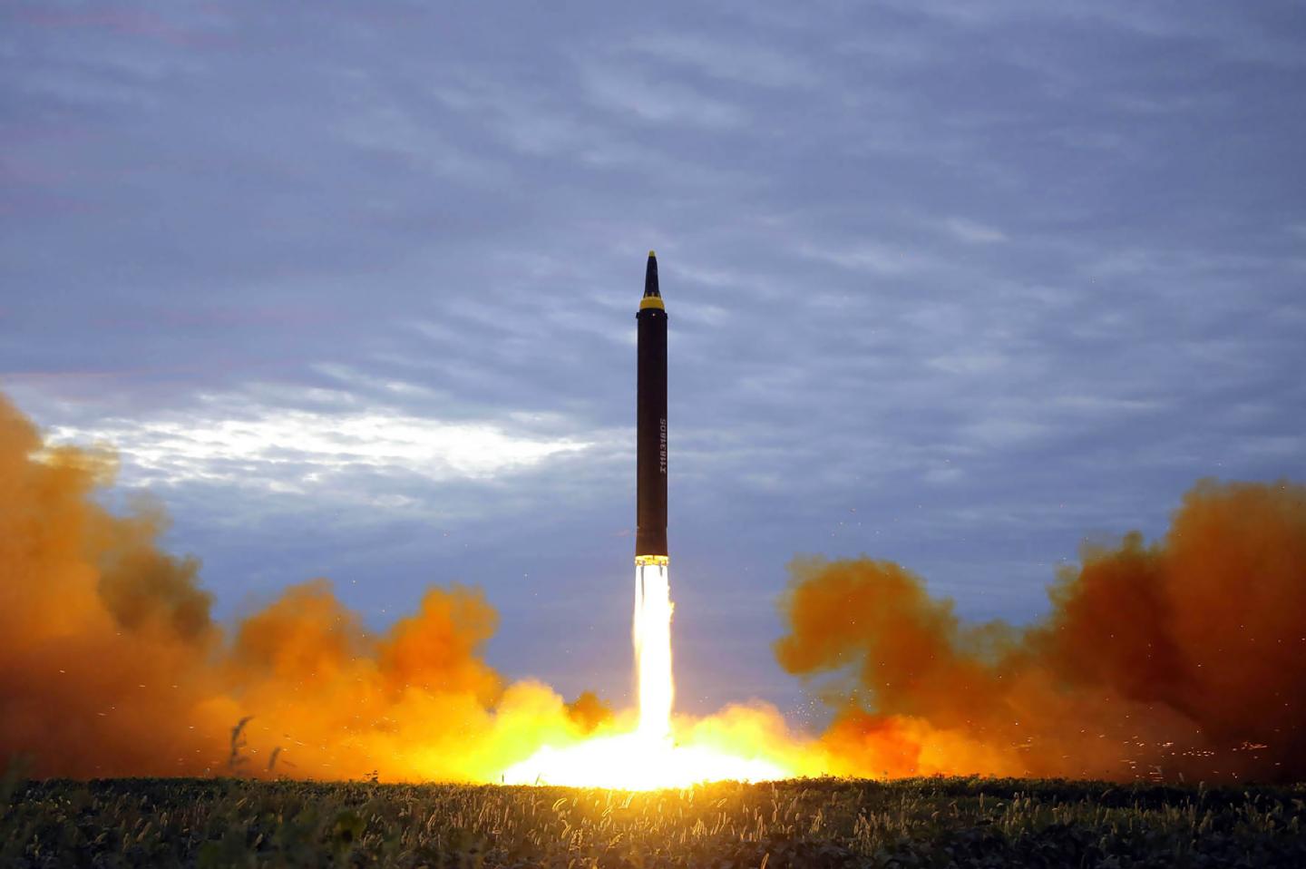 TOPSHOT-NKOREA-SKOREA-JAPAN-MISSILE-DIPLOMACY