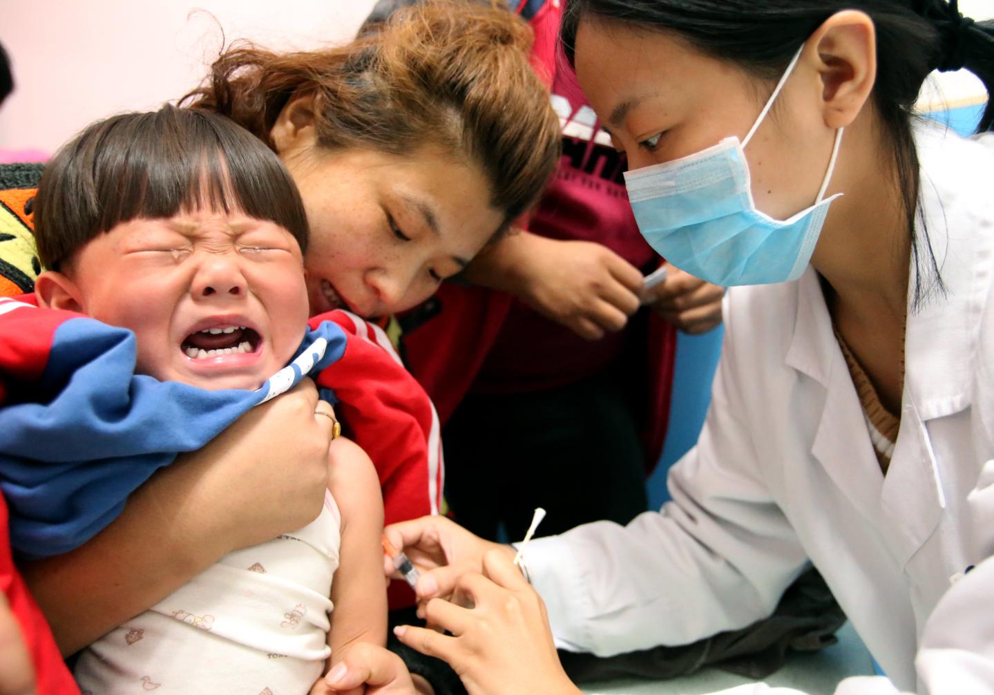Children vaccinate vaccine prevent flu