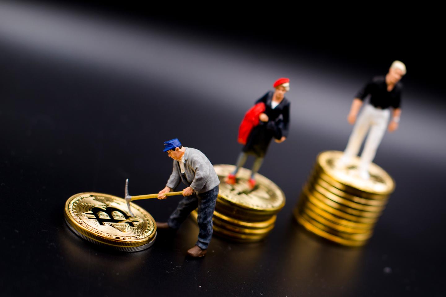 Bitcoin futures launched on first major exchange