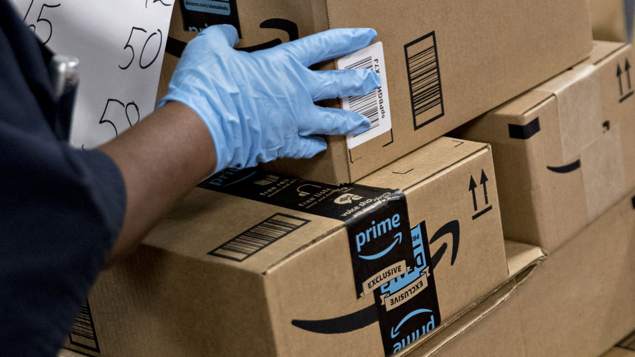 Amazon Is Canceling Prime Accounts for Violating Its Review Policy