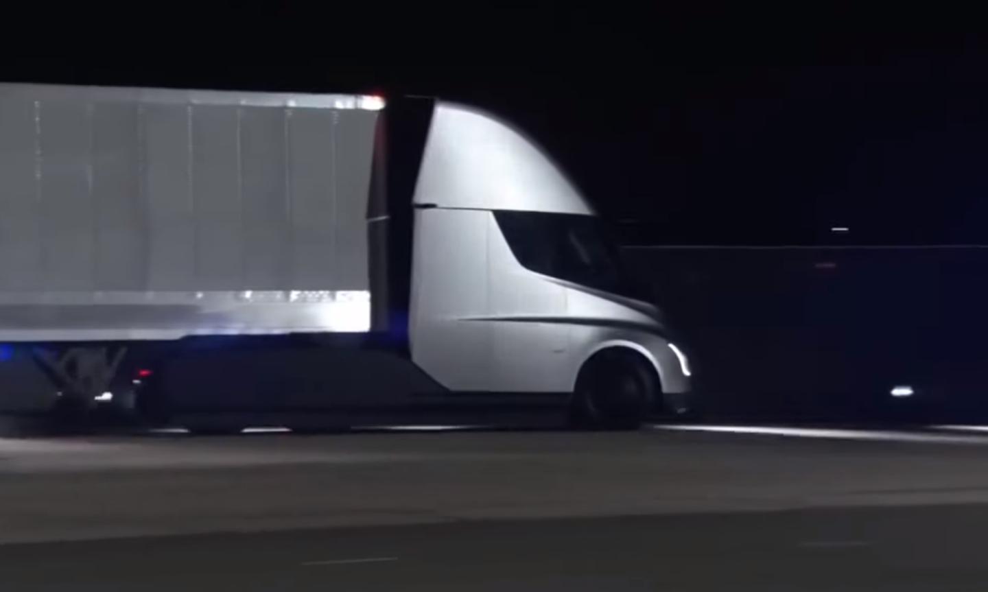 Watch the First Footage of a Tesla Semi in the Real World