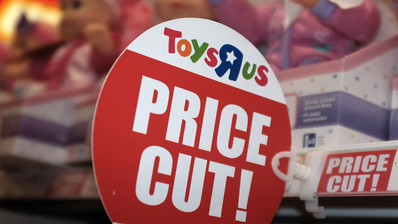 Toys R Us liquidation sales