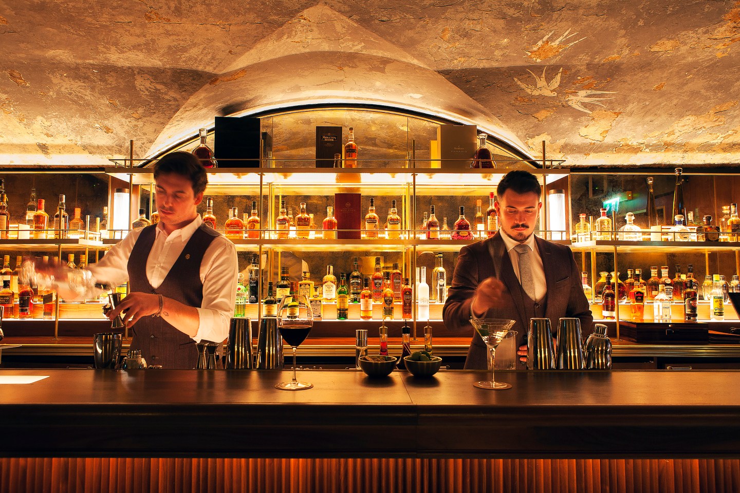 Mixologists at 9 Below whip up some of Dublin’s best cocktails.