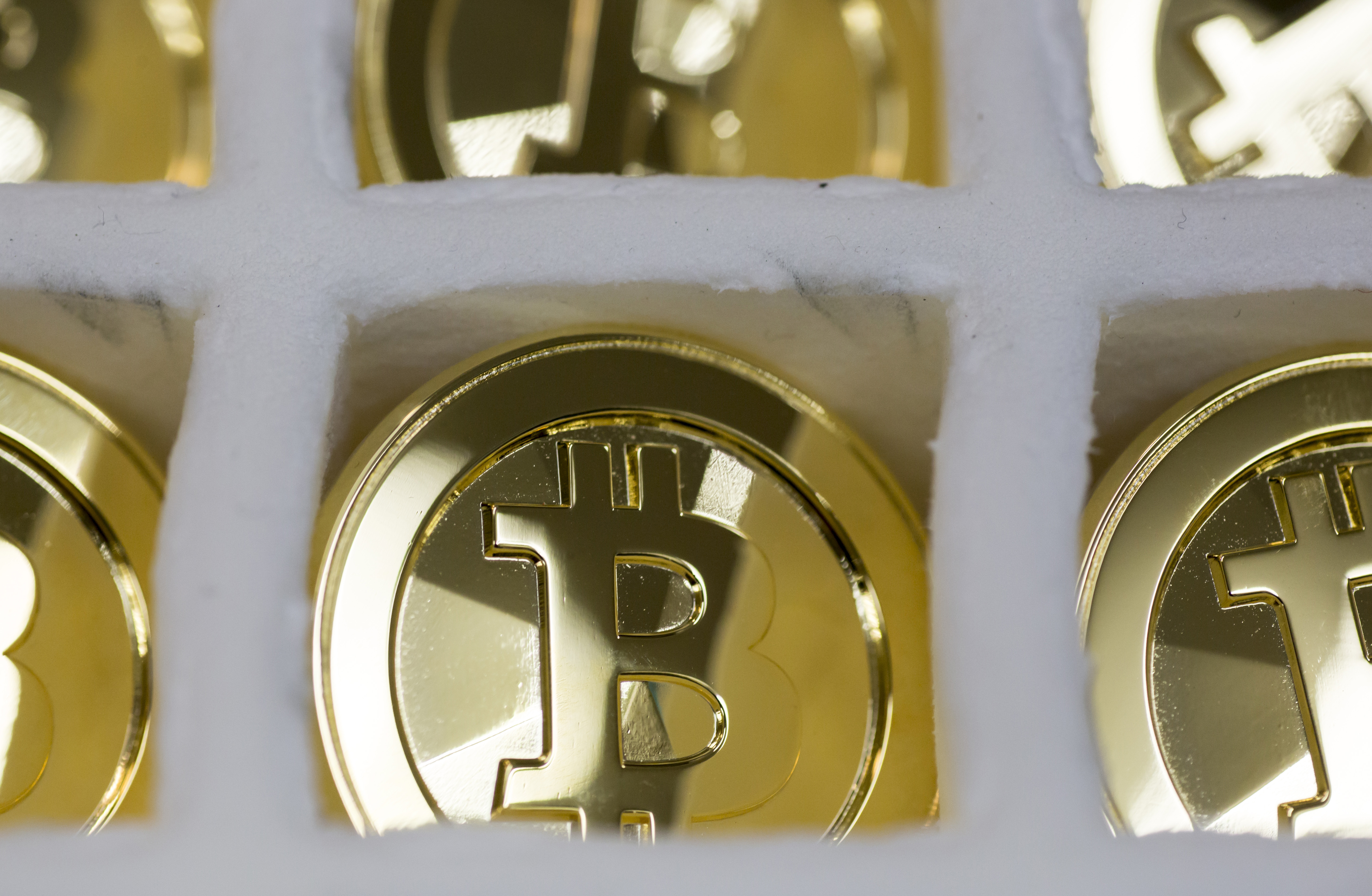 Gold Prices May Be Hurting Thanks to Bitcoin Buyers Amid Crypto Rush |  Fortune