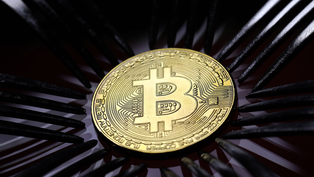 People Are Going Into Debt to Buy Bitcoin