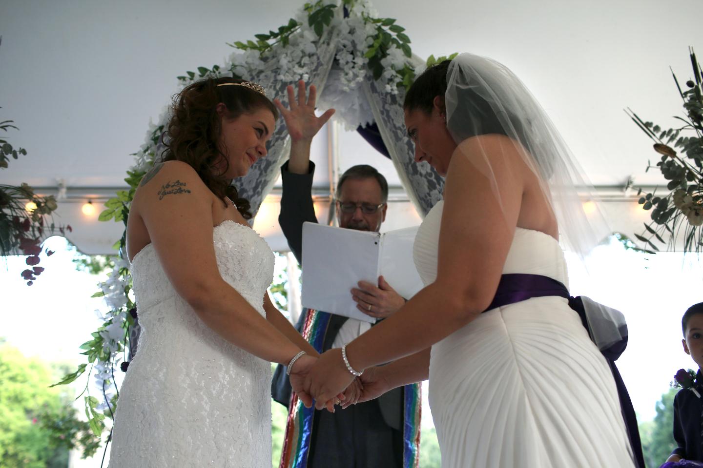 Gay-Marriage-Ceremony-USA
