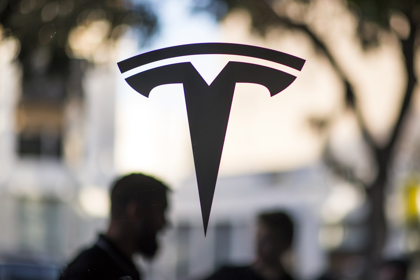 Tesla Opens Flagship San Francisco Store