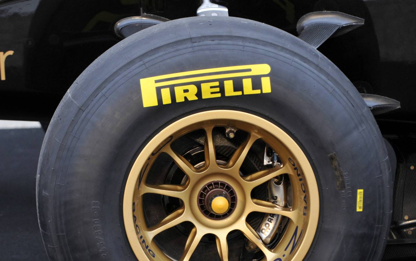 Pirelli Tire