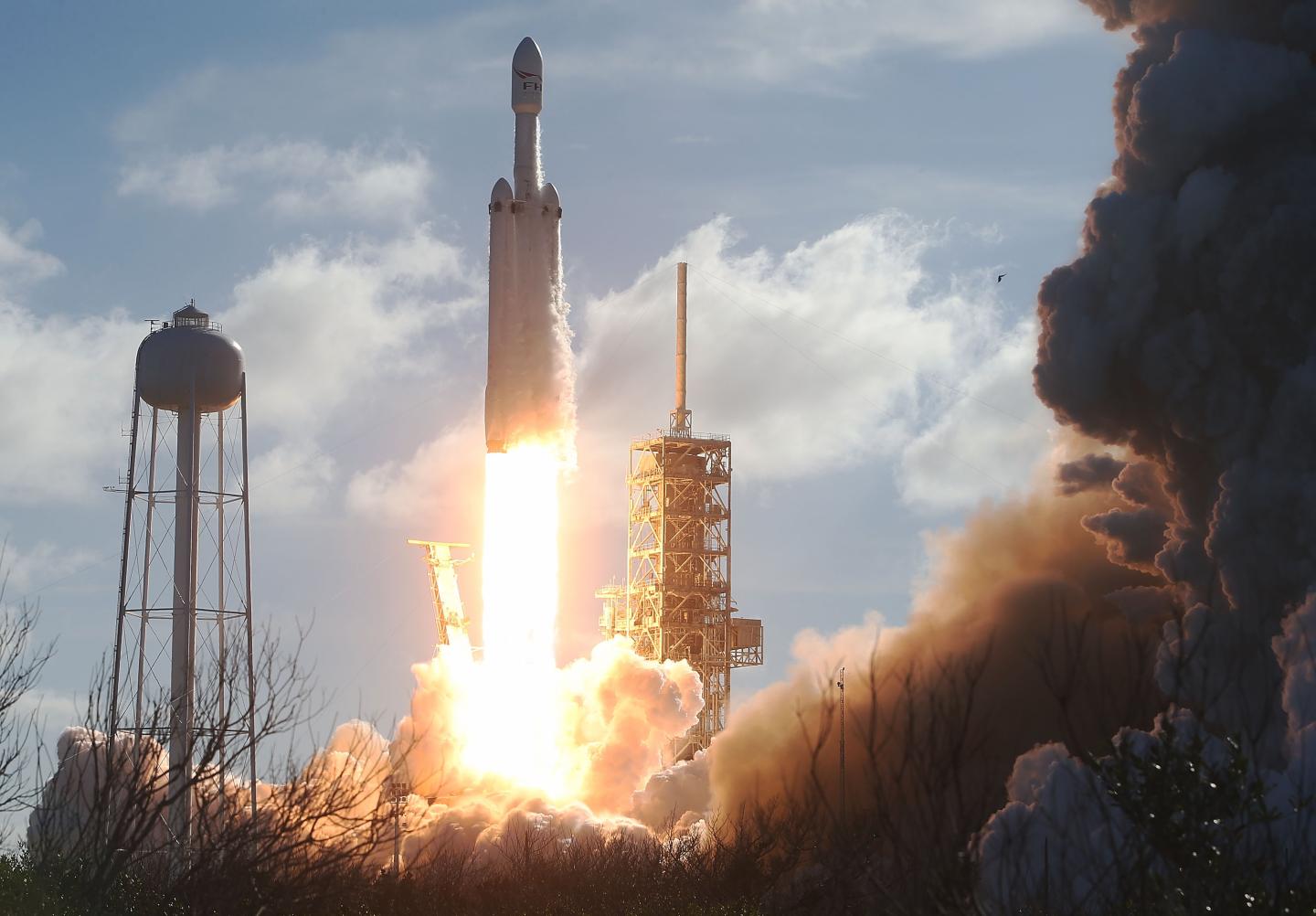 SpaceX To Launch First Heavy Lift Rocket In Demonstration Mission