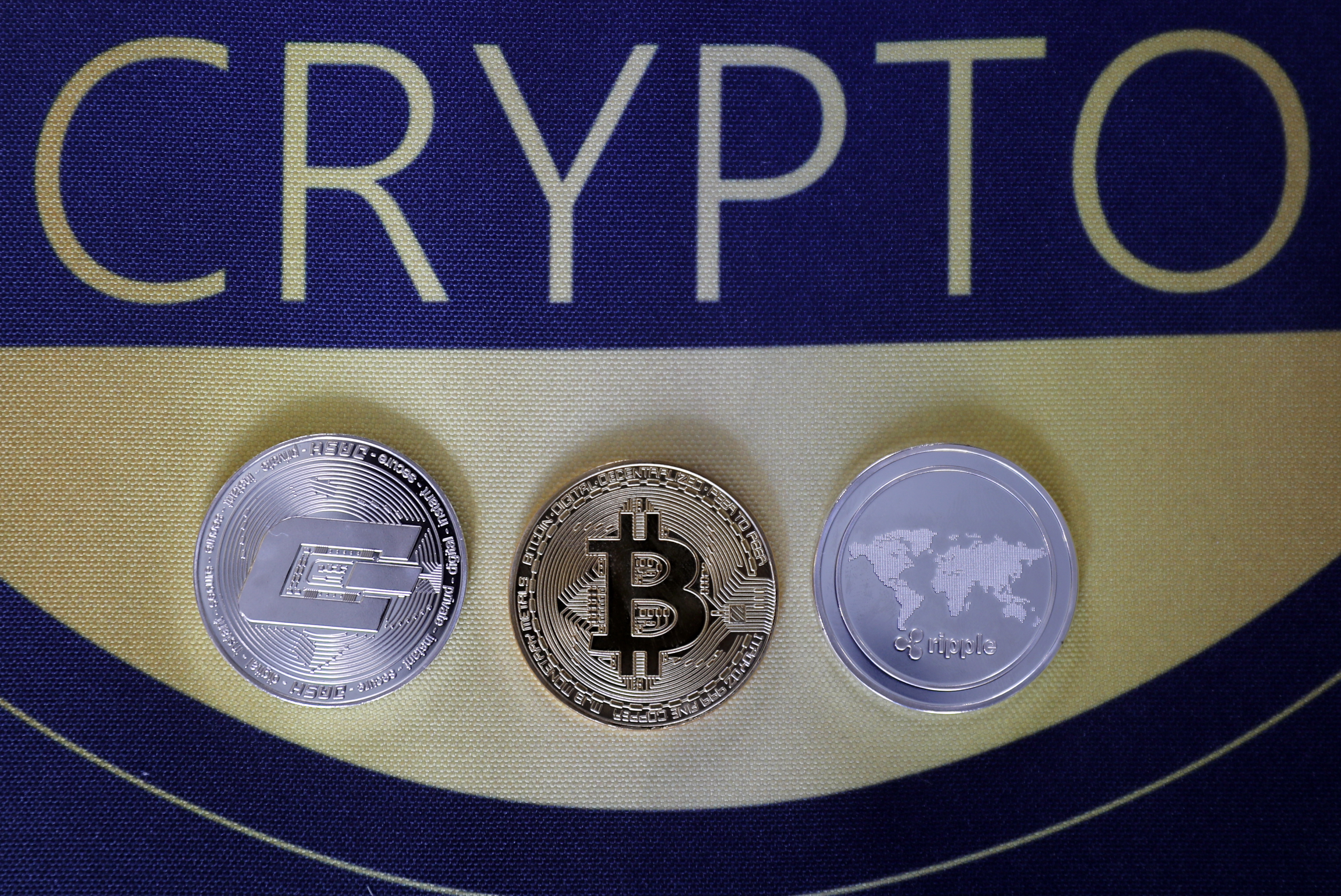 Bitcoin Falls, Yet Square Stock Jumps on Cryptocurrency Acceptance | Fortune