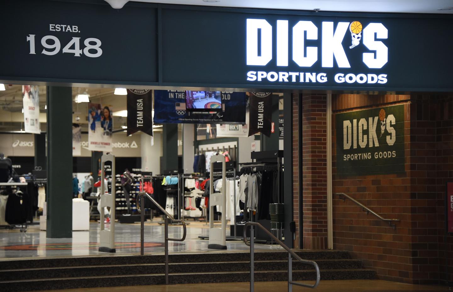 US-POLITICS-DICKS-GUNS