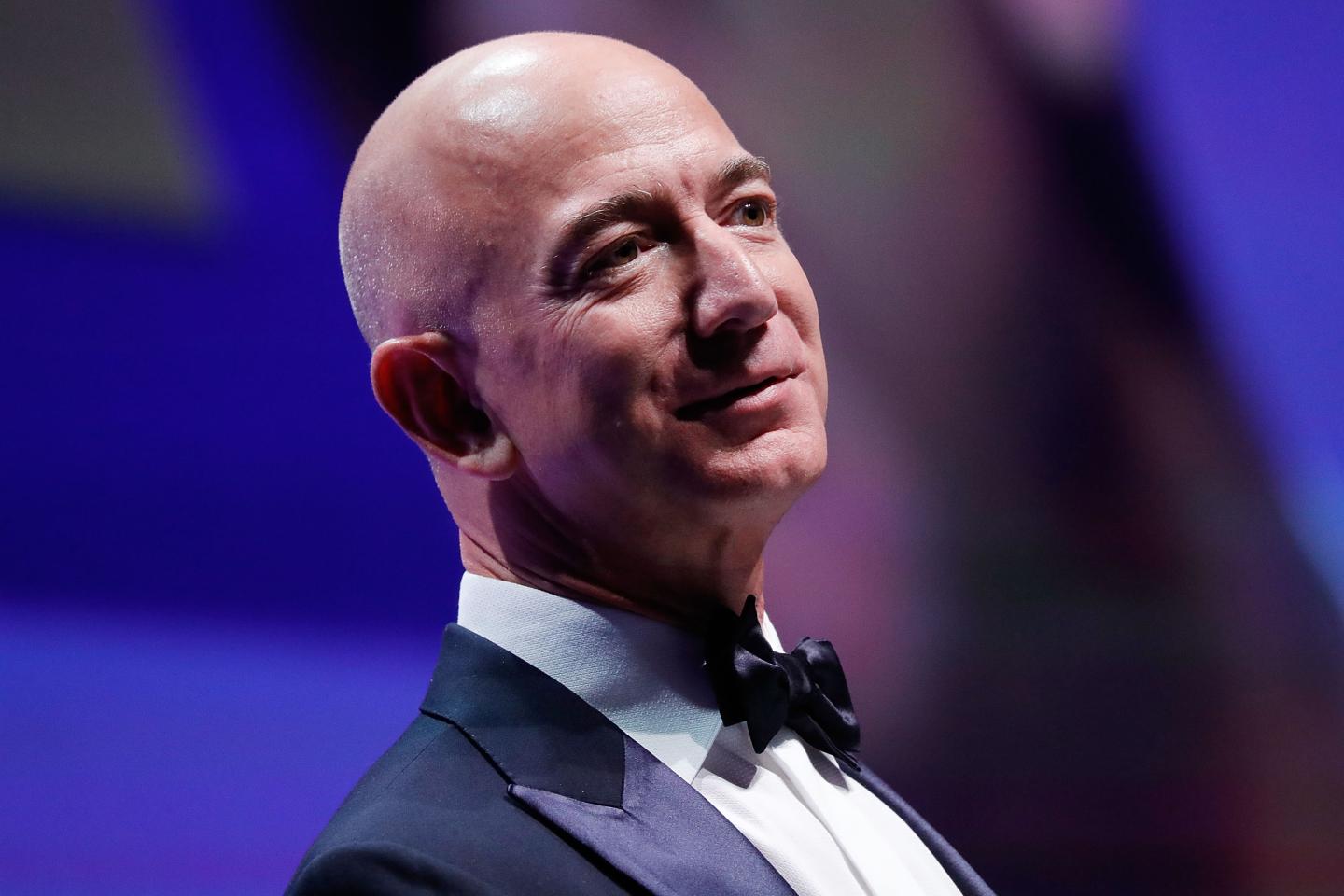 amazon donald trump jeff bezos net worth
