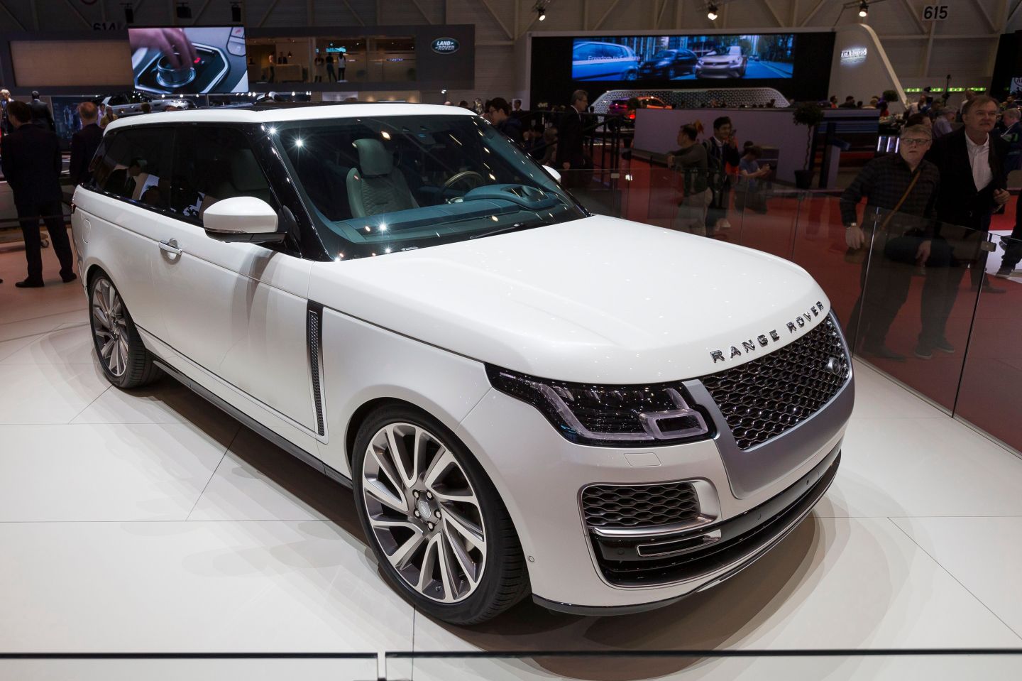 Range Rover SV Coupe